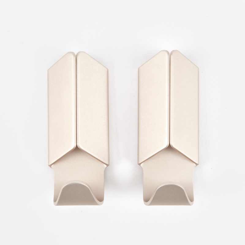 VOLET HOOKS
